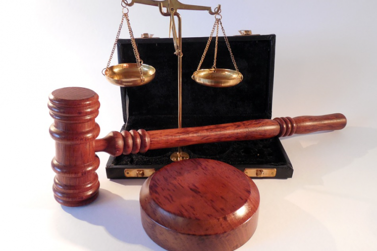 如何追究自有財產讓他人代持的拒執罪